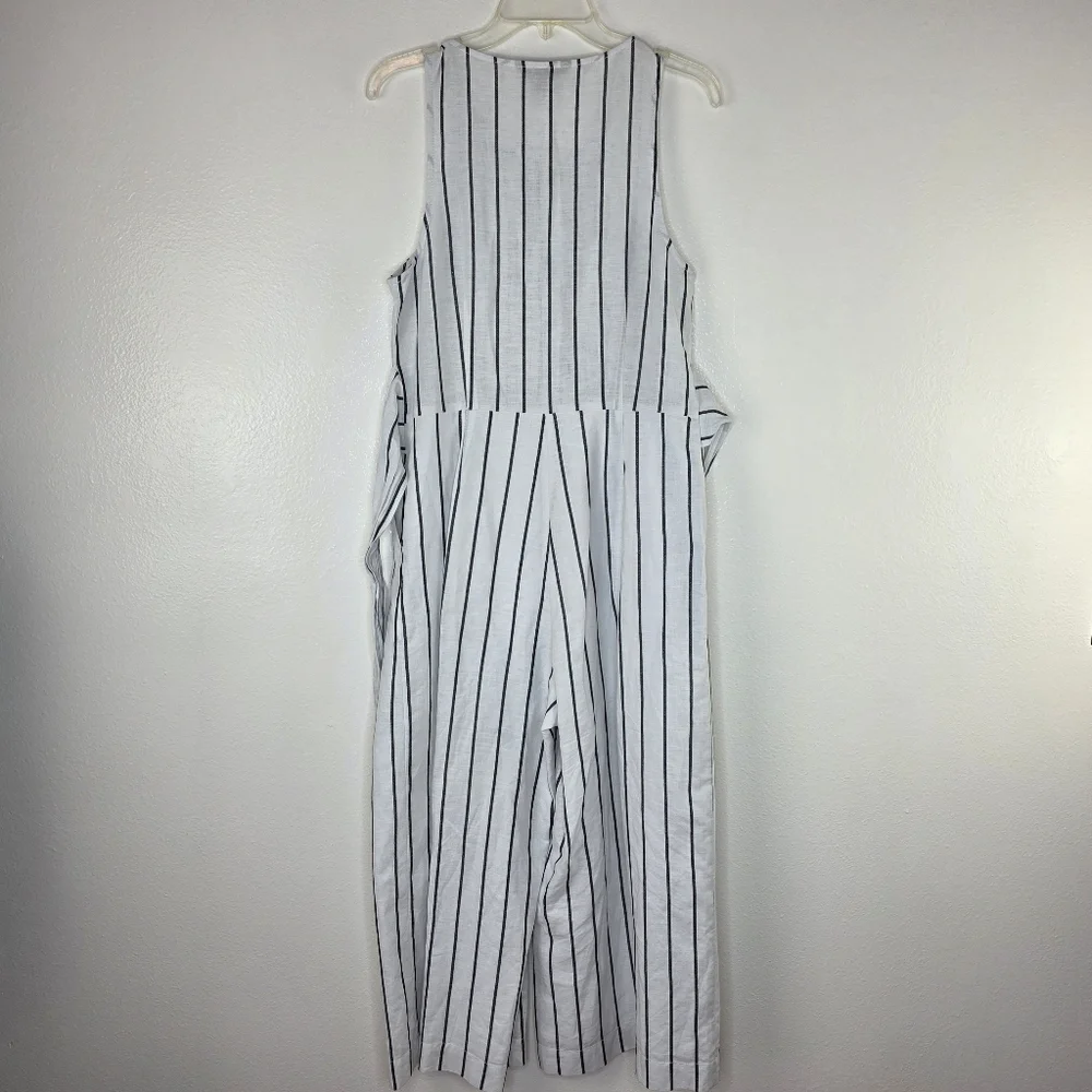 Banana Republic Linen White & Black Stripe Sleeveless Wide Leg Jumpsuit Size 8